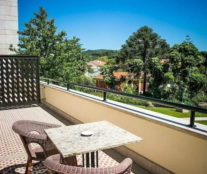اتاق پریمیوم با چشم‌انداز باغ, Pestana Palace Lisboa Hotel & National Monument   The Leading Hotels Of The World