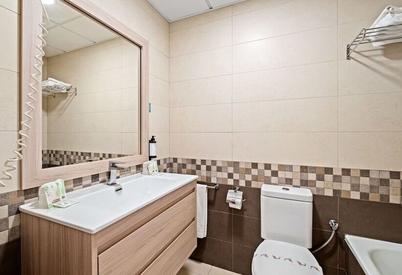 Suite Junior, Puente Real