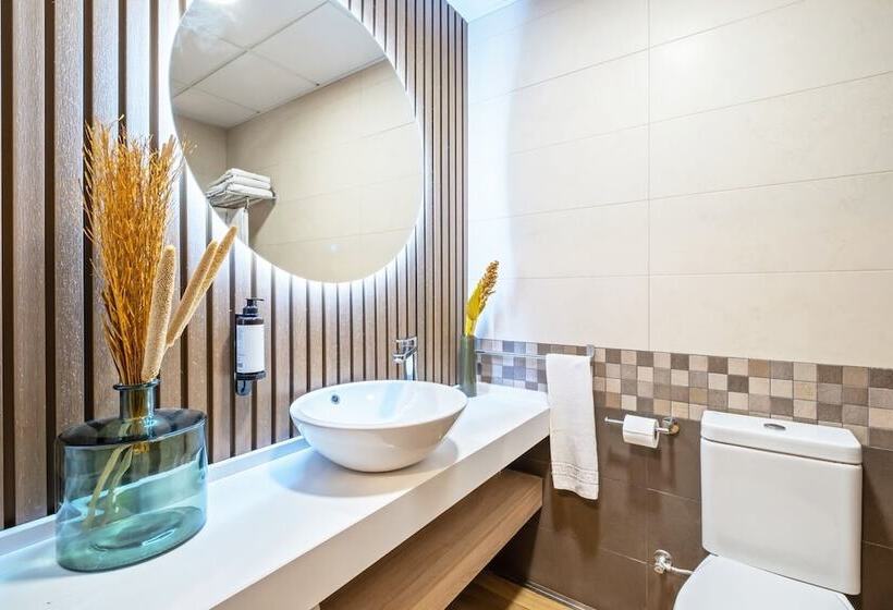 Suite Junior, Puente Real