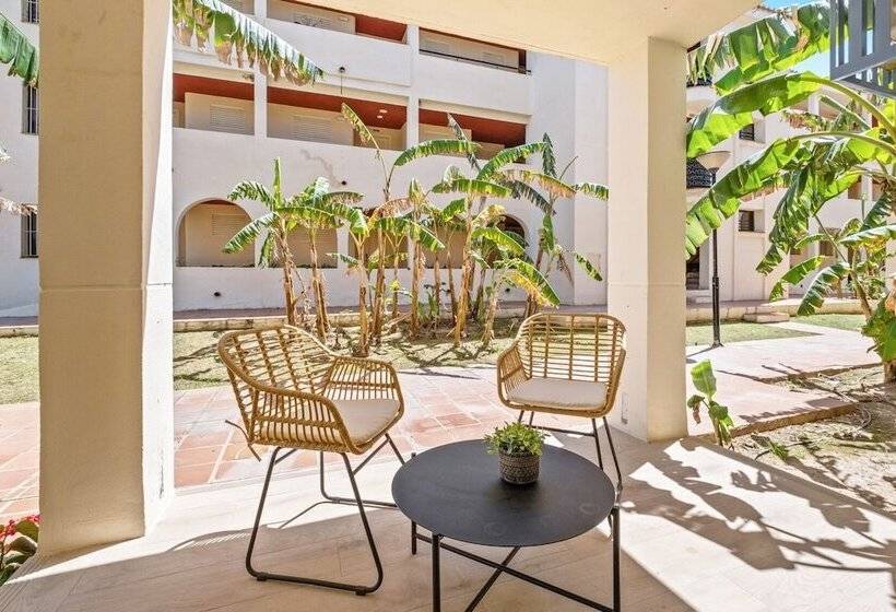 Suite Junior, Puente Real