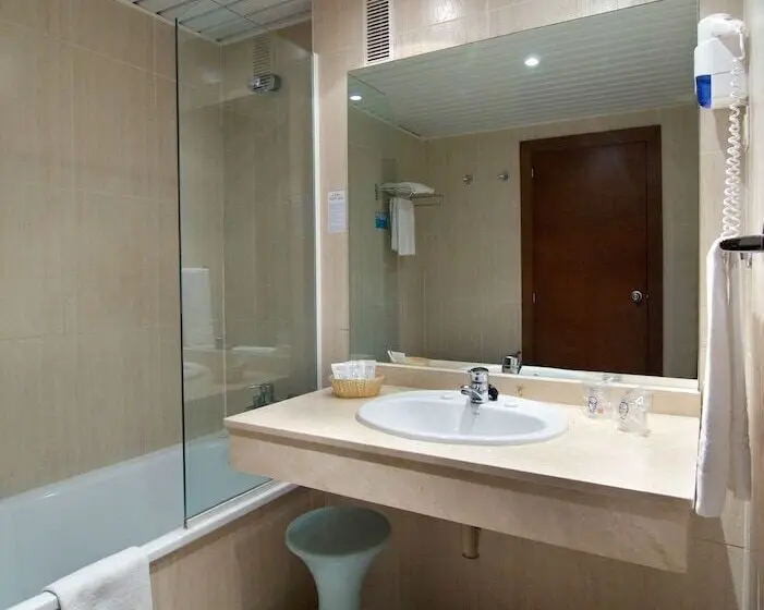 Camera Standard, Puente Real