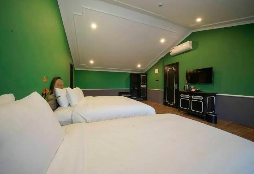 Premium Triple Room