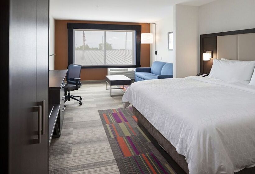 جناح, Holiday Inn Express & Suites   Bourbonnais East   Bradley, An Ihg