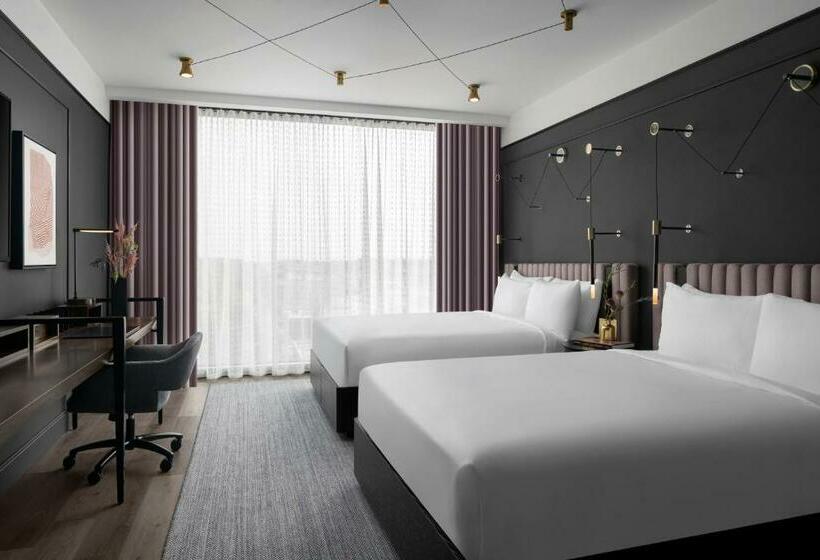 اتاق استاندارد با تخت دو نفره بزرگ, Renaissance Milwaukee West