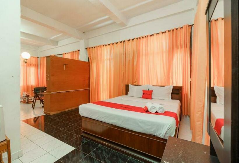 小型套房, Reddoorz @ Tuktuk Danau Toba