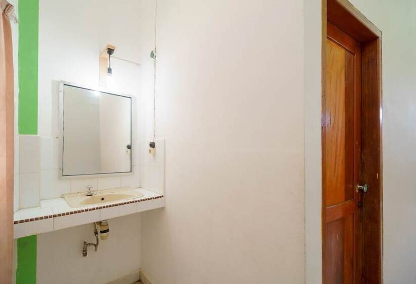 标准间, Reddoorz @ Tuktuk Danau Toba