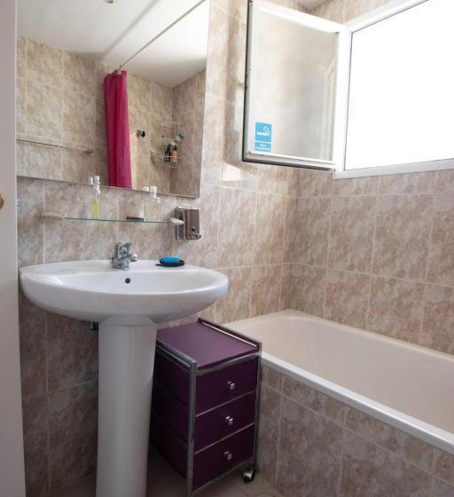 اتاق استاندارد با سرویس بهداشتی مشترک, Gcprestige