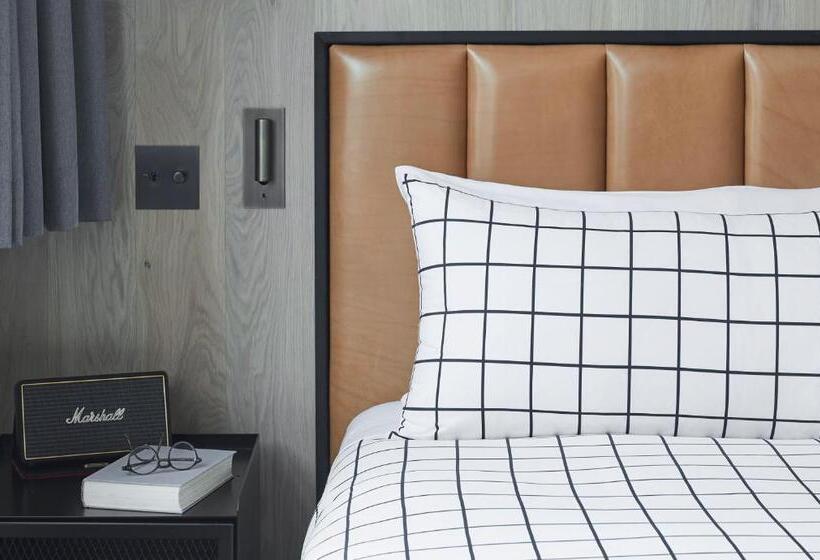 Номер Deluxe, Fitler Club