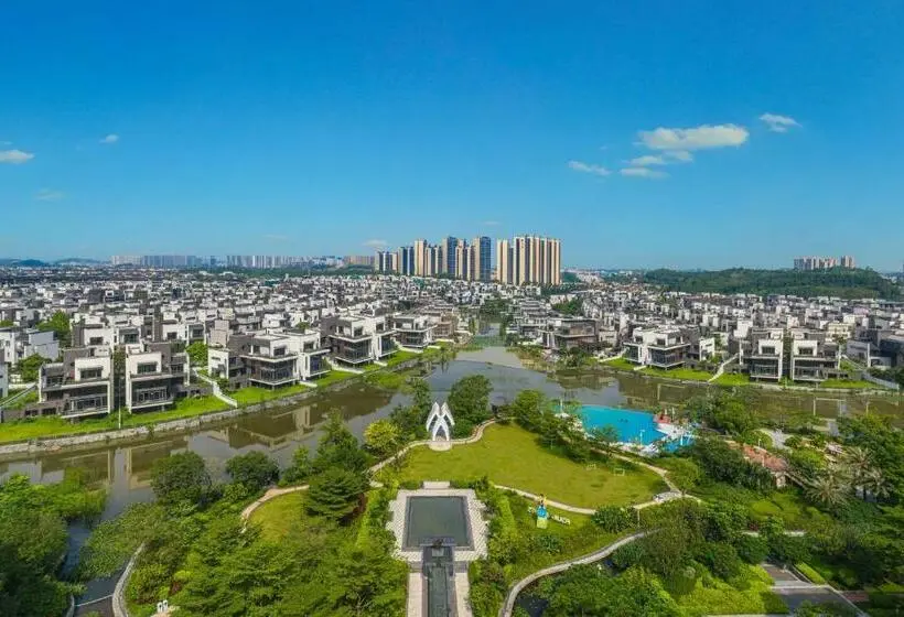 キングサイズベッドのデラックスルーム, Four Points By Sheraton Guangdong, Heshan