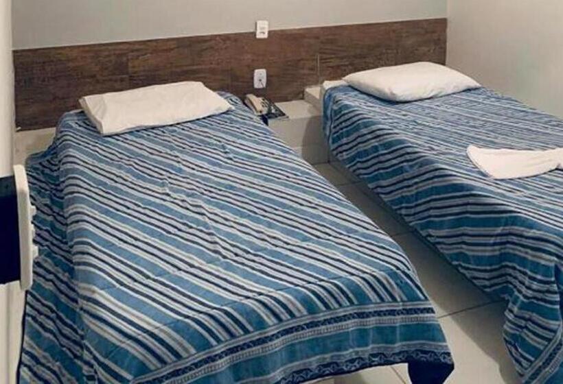 Quarto Estandar, Arco