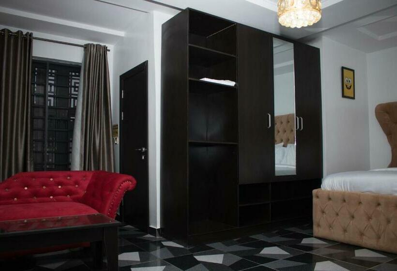 اتاق اجرایی سه نفره, 247 Luxury