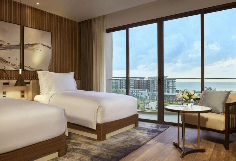 استودیو استاندارد با چشم‌انداز دریا و بالکن, Mövenpick Villas & Residences Phu Quoc
