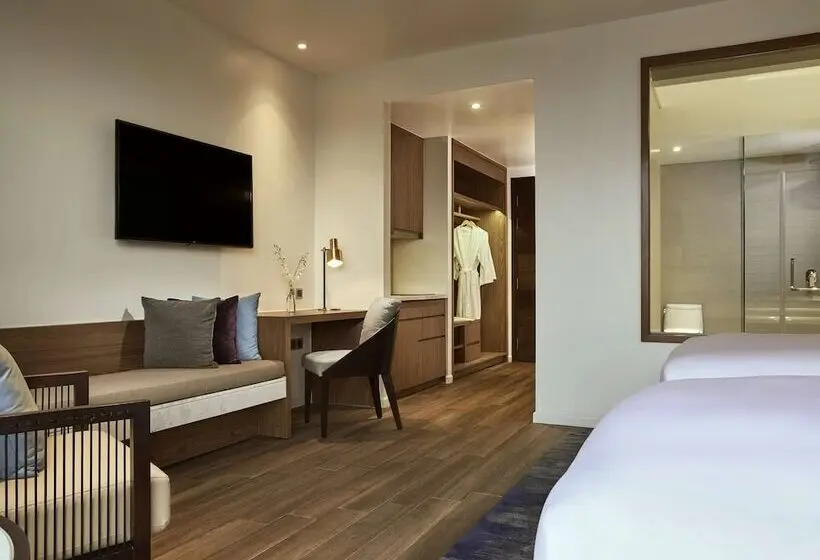 استودیو استاندارد با چشم‌انداز دریا و بالکن, Mövenpick Villas & Residences Phu Quoc