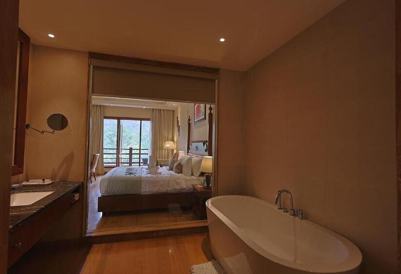 جناح إدارى, Punarnava Resort & Spa