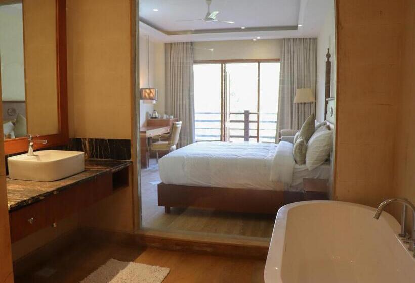 جناح إدارى, Punarnava Resort & Spa