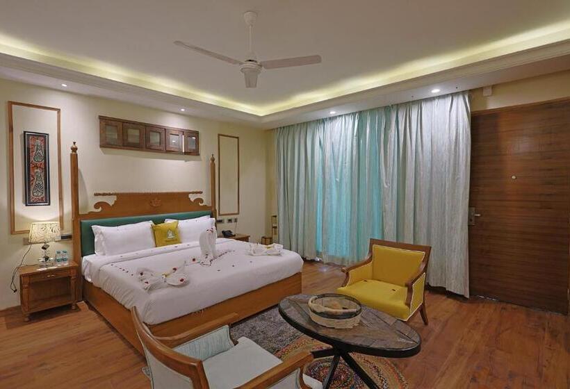 패밀리 룸 산 전망, Punarnava Resort & Spa