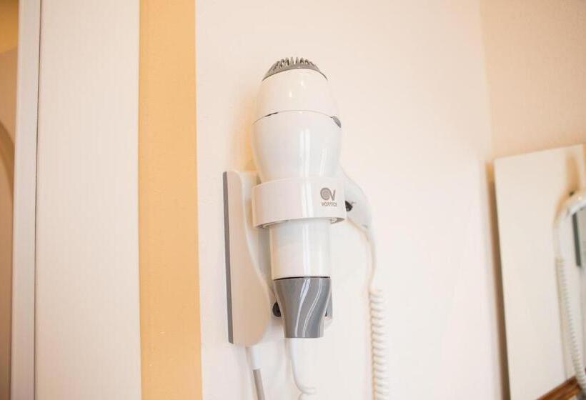 اتاق استاندارد یک تخته با بالکن, Antica Piacenza