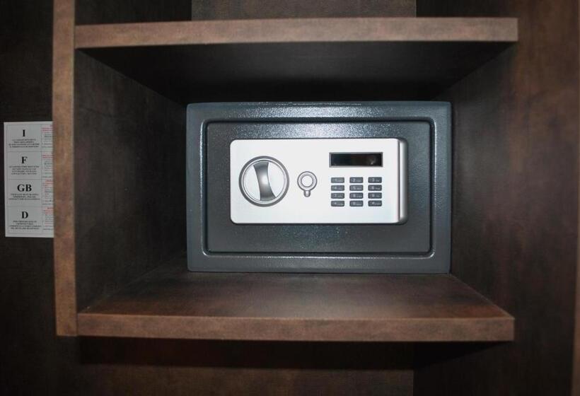 اتاق استاندارد یک تخته با بالکن, Antica Piacenza