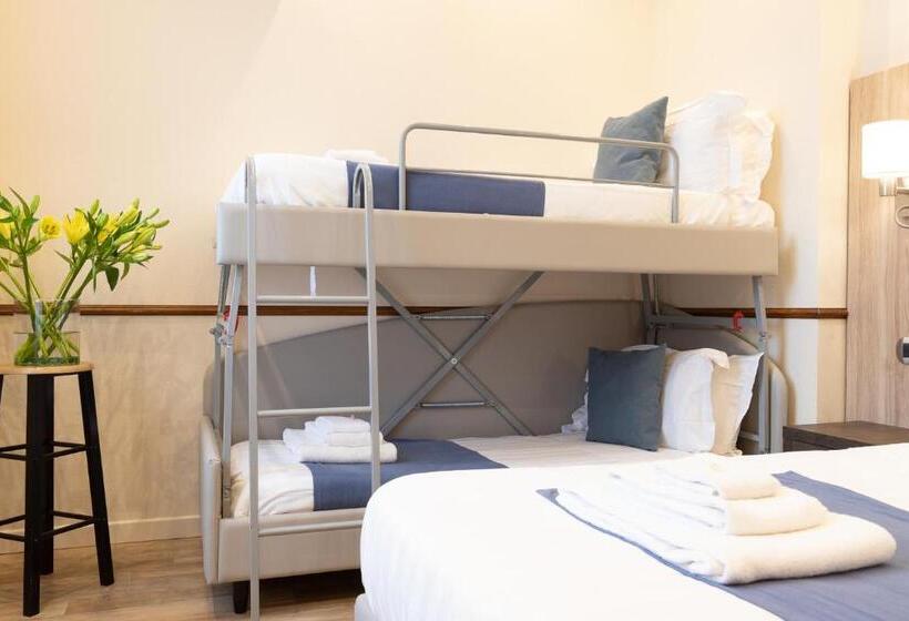 اتاق کلاسیک سه تخته, Antica Piacenza