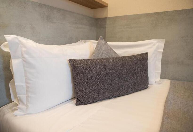 اتاق استاندارد یک تخته با بالکن, Antica Piacenza