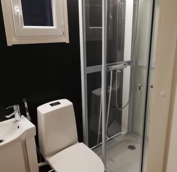 디럭스 스위트, Old Pine Husky Lodge