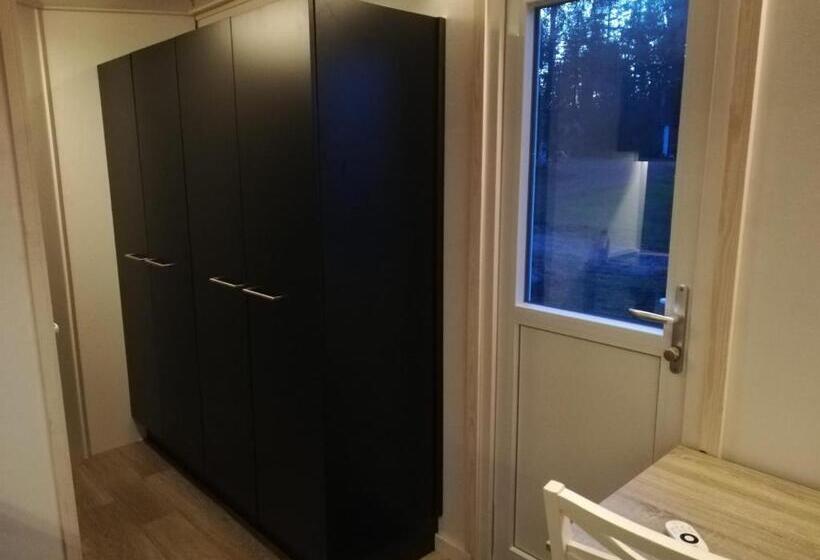 디럭스 스위트, Old Pine Husky Lodge