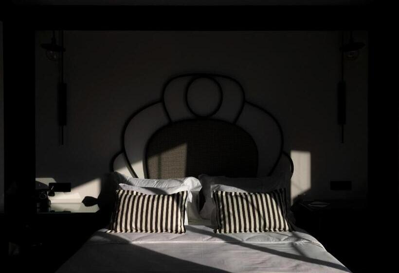 اتاق استاندارد, Esquisse Design