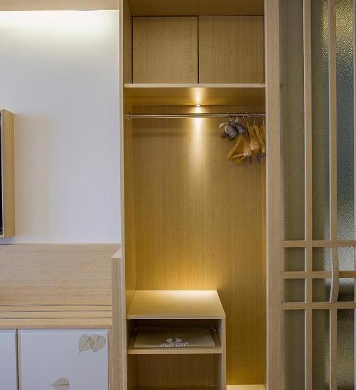 经济房, Jianguo Hidden