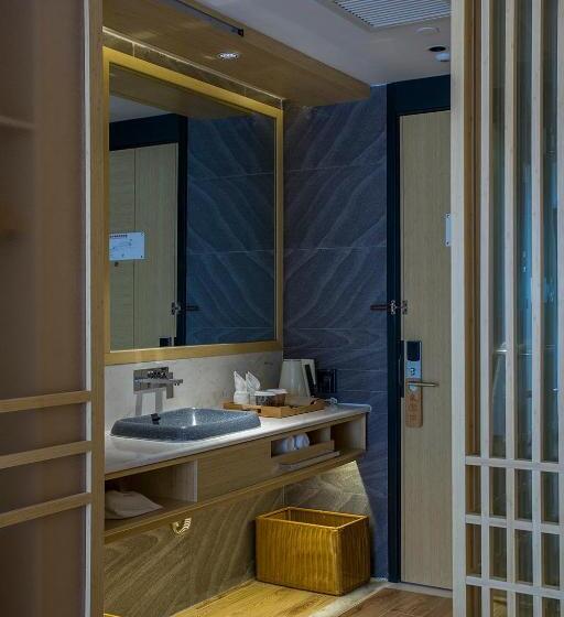 标准间, Jianguo Hidden