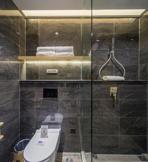 标准间, Jianguo Hidden