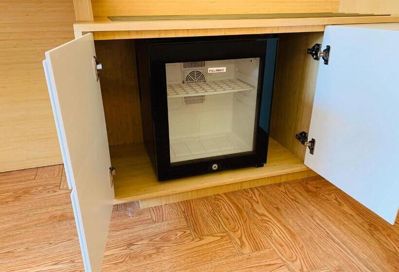 套房, Jianguo Hidden