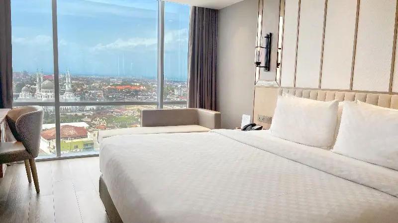 Quarto Deluxe, Swiss Belhotel Solo