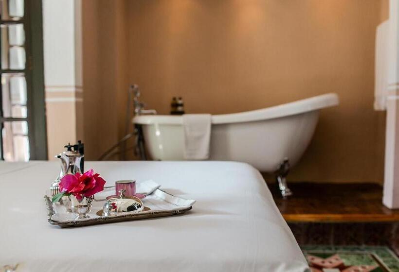 اتاق لوکس, Villa Octavia