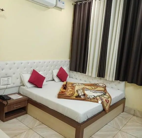 Habitació Deluxe, Vinayak Inn