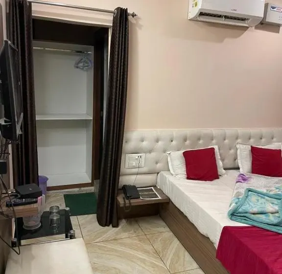 Family Room, Vinayak Inn