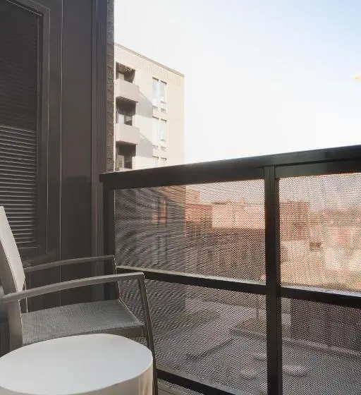 バルコニー付き１ベッドルームアパートメント, Sonder At Second + Second