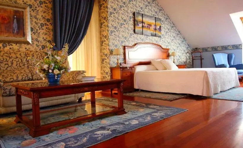 Deluxe Suite, Conde Ansúrez By Almia Hoteles