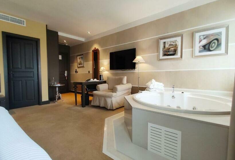 コンフォートルーム, Costa Esmeralda Suites