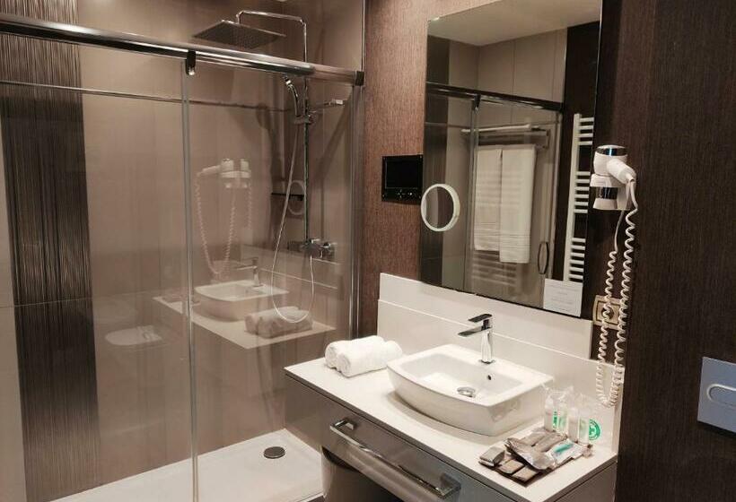 コンフォートルーム, Costa Esmeralda Suites