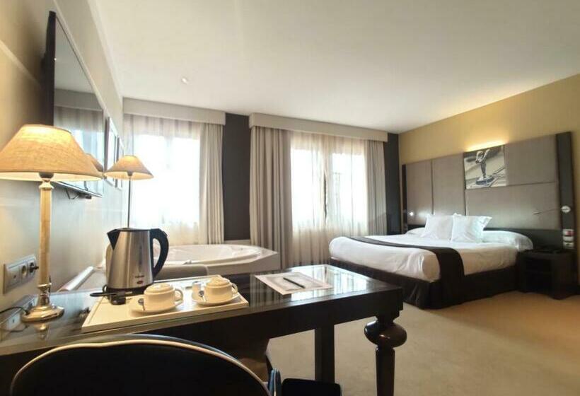 コンフォートルーム, Costa Esmeralda Suites