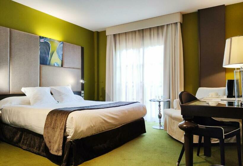 コンフォートトリプルルーム, Costa Esmeralda Suites