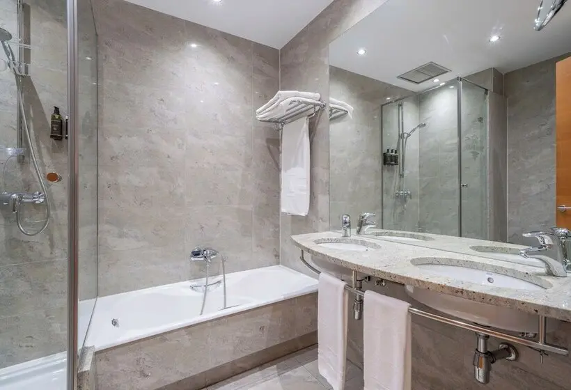 اتاق لوکس, Eurostars Puerta Madrid