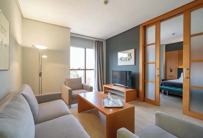 سوییت لوکس, Eurostars Puerta Madrid