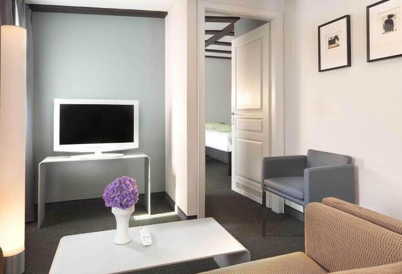 Семейный Номер, Le Colombier