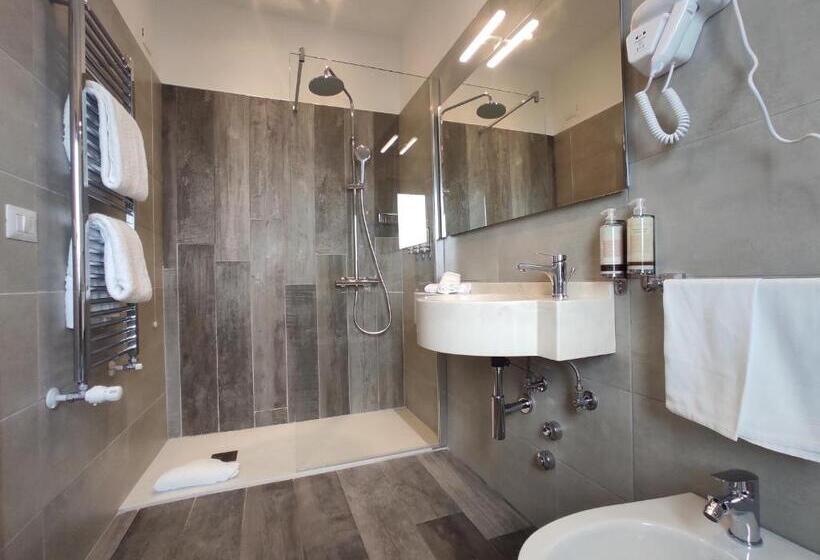 اتاق خانوادگی, Massimi City Garden