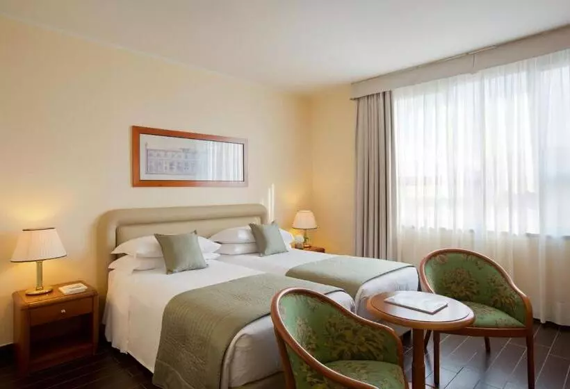 اتاق سوپریور سه تخته, Starhotels Business Palace