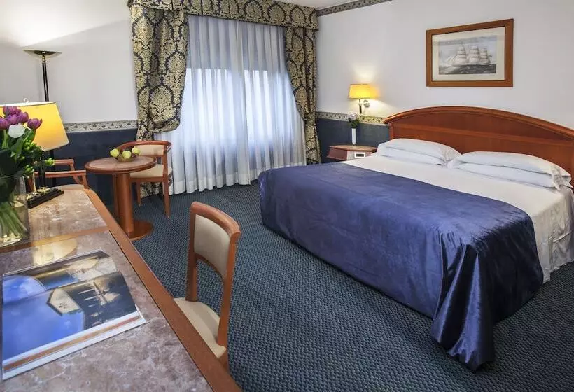 スタンダードトリプルルーム, Starhotels Vespucci