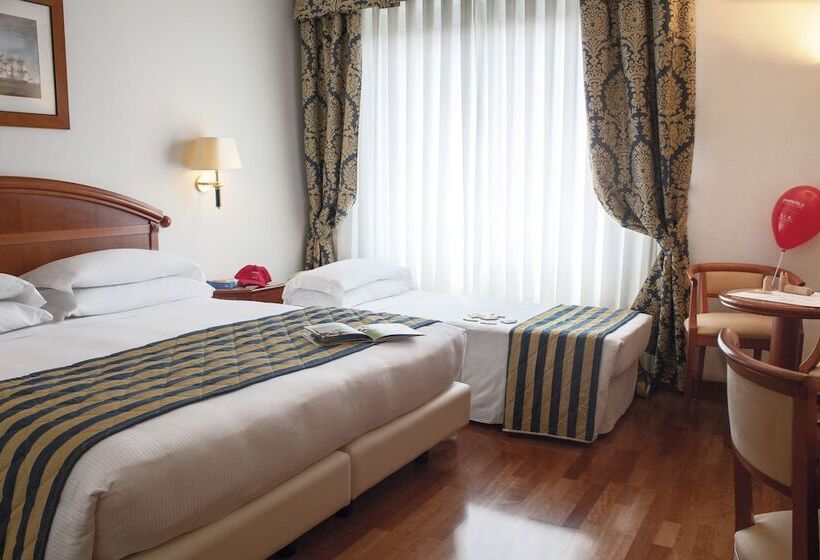 Семейный Номер, Starhotels Vespucci