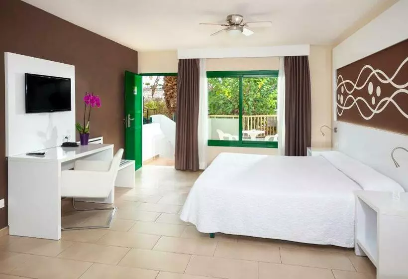 استودیوی استاندارد, Playaolid All Inclusive