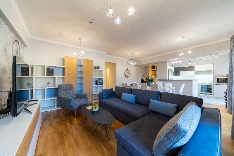 스탠다드 스튜디오, Playaolid All Inclusive